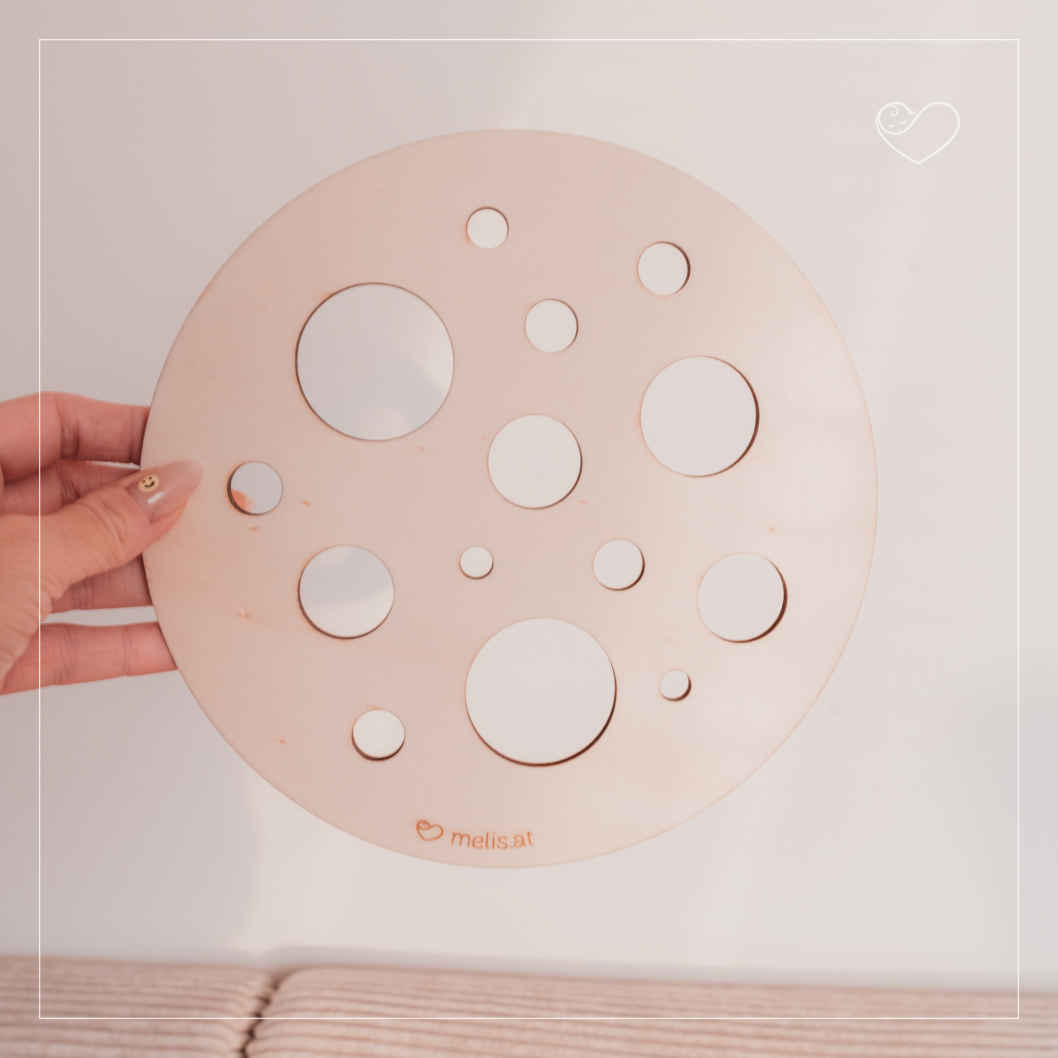 Stapelstein Aktivitätsplatte "Lochplatte (groß und klein)"