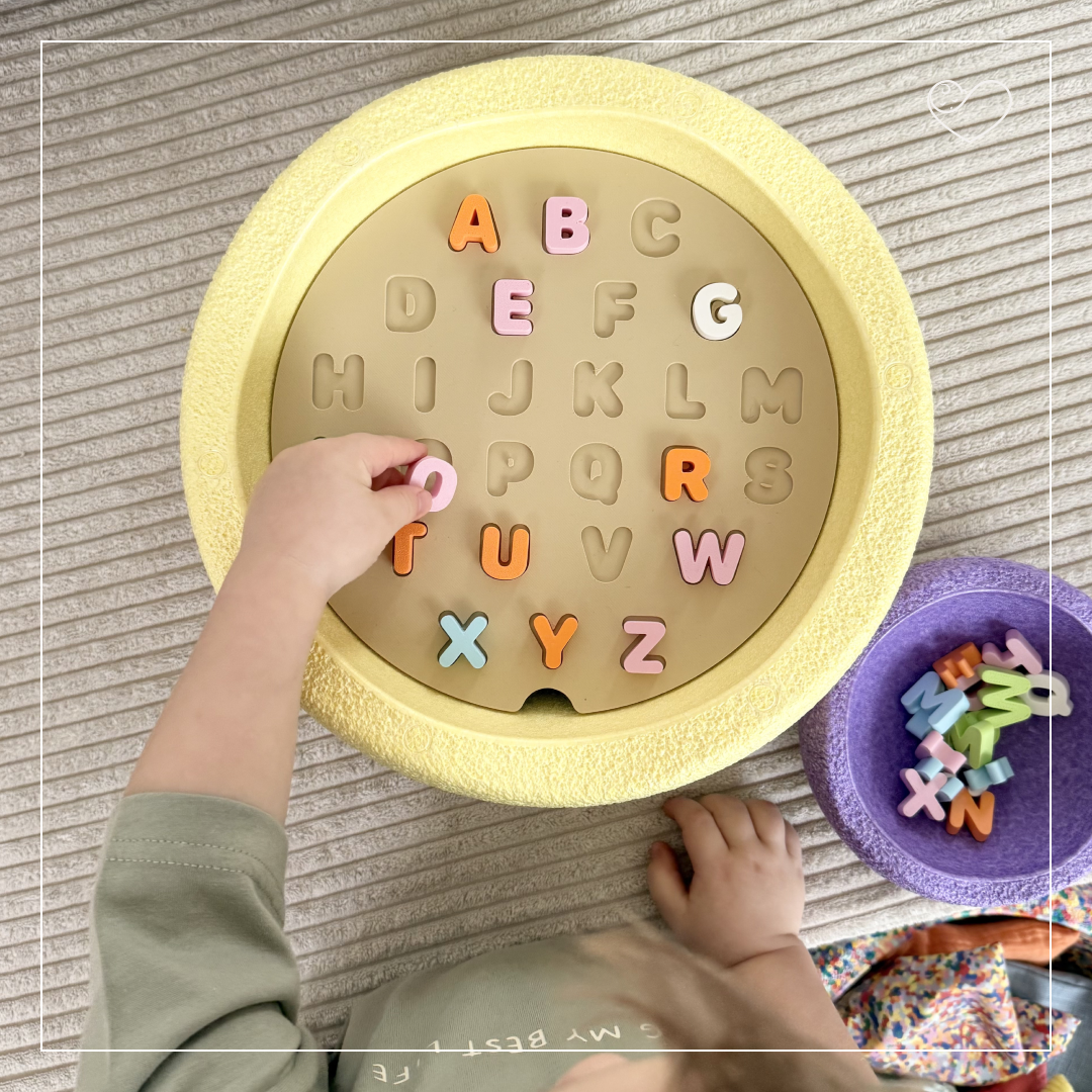 Stapelstein Aktivitätsplatte "Alphabet"