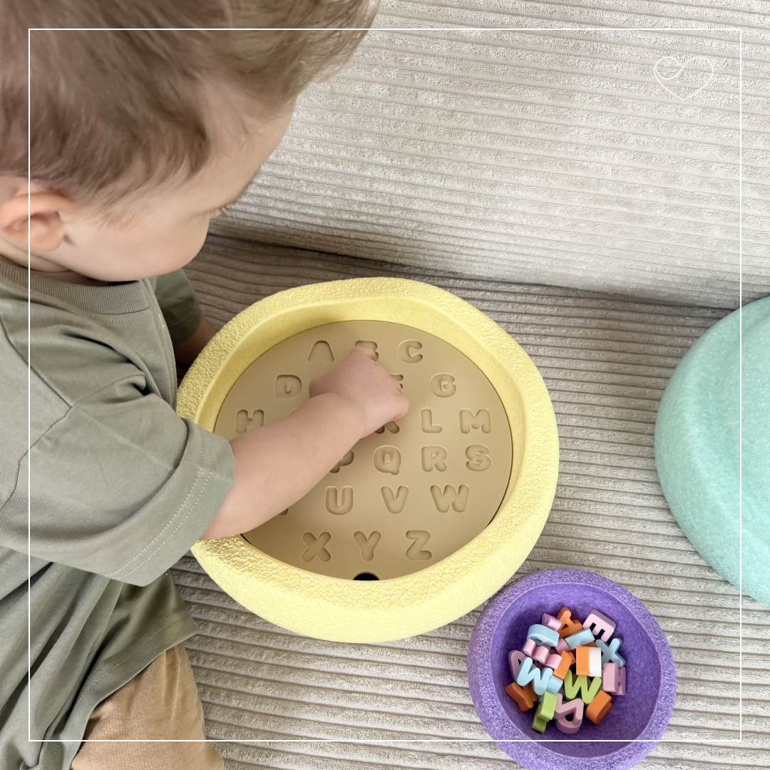 Stapelstein Aktivitätsplatte "Alphabet"