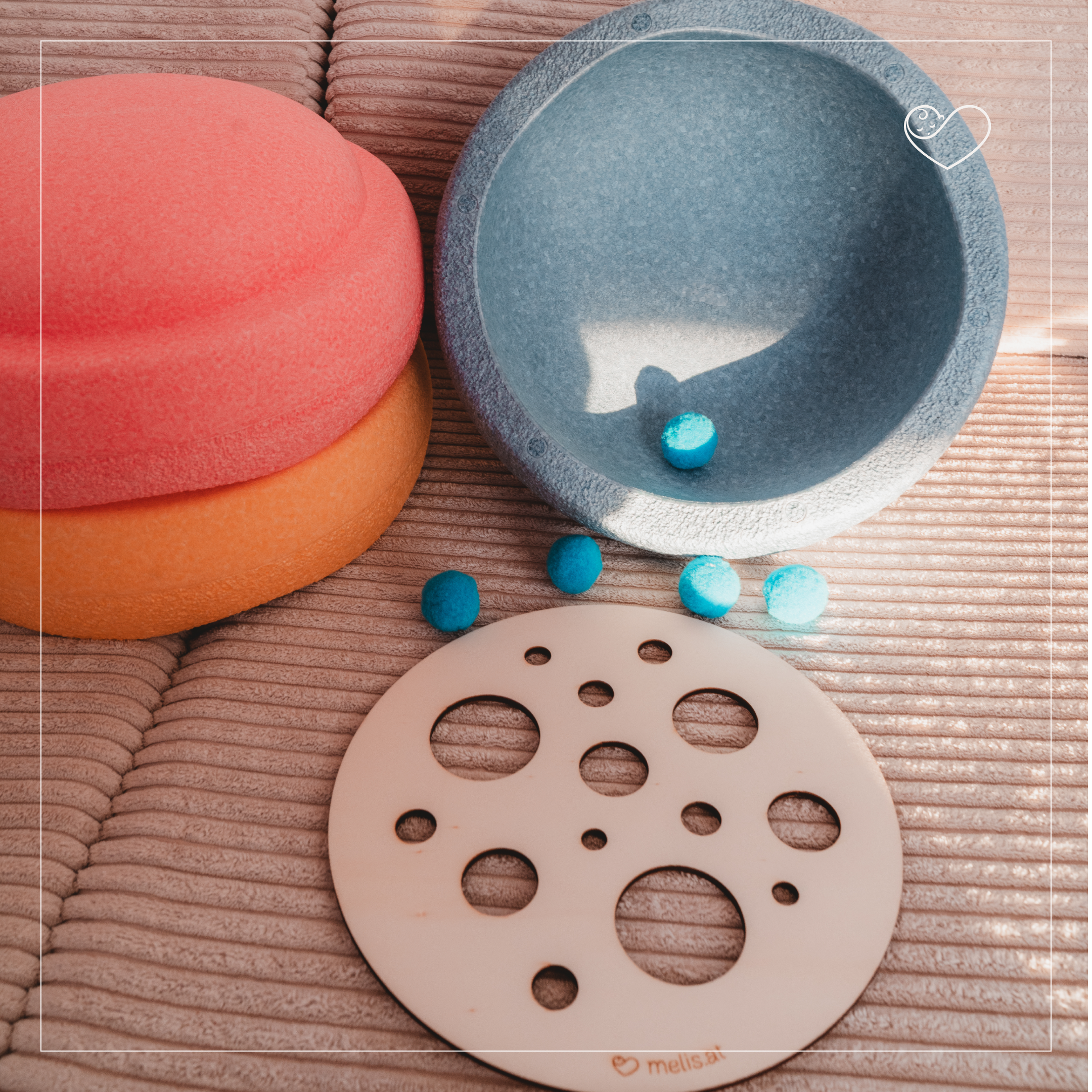 Stapelstein Aktivitätsplatte "Lochplatte (groß und klein)"